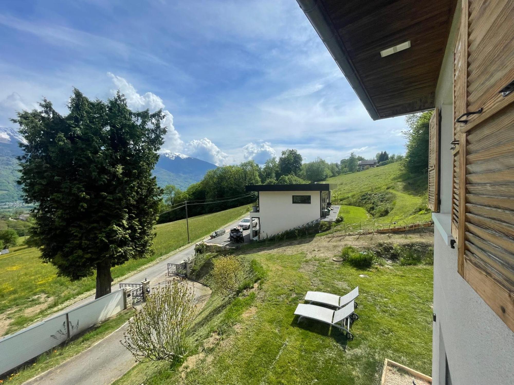 Petit Logement Cosy Dans Maison Au Calme Verrens-Arvey Exterior photo
